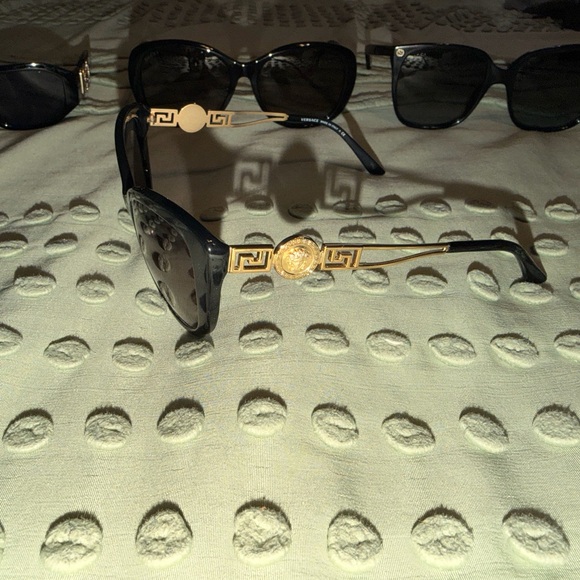 Elegant Black and Gold Sunglasses
